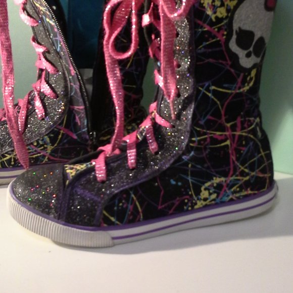 🩷HOST PICK🩷MONSTER HIGH  "high" tall sneakers - Picture 2 of 6